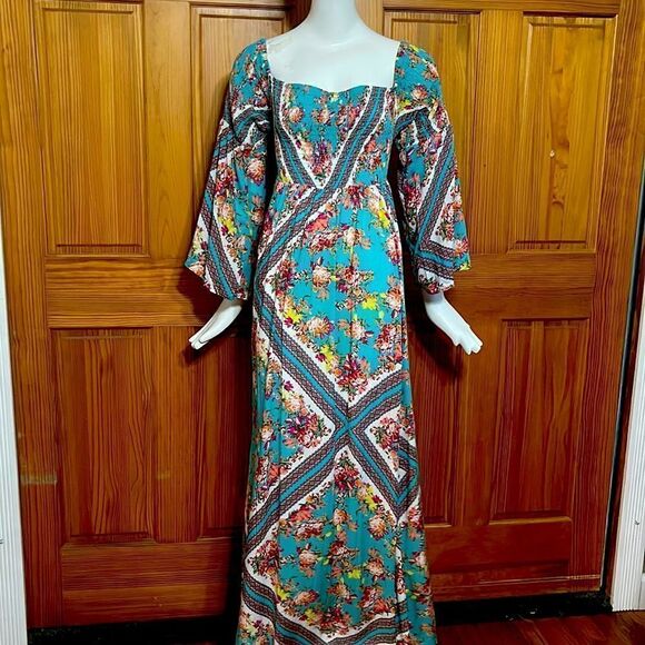 Torrid Off-Shoulder Teal Floral Maxi Dress - Picture 6 of 8